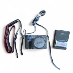 Kodak EasyShare Z8612 IS 8.1MP Digital Camera Schneider Kreuznach 36mm 12x Zoom